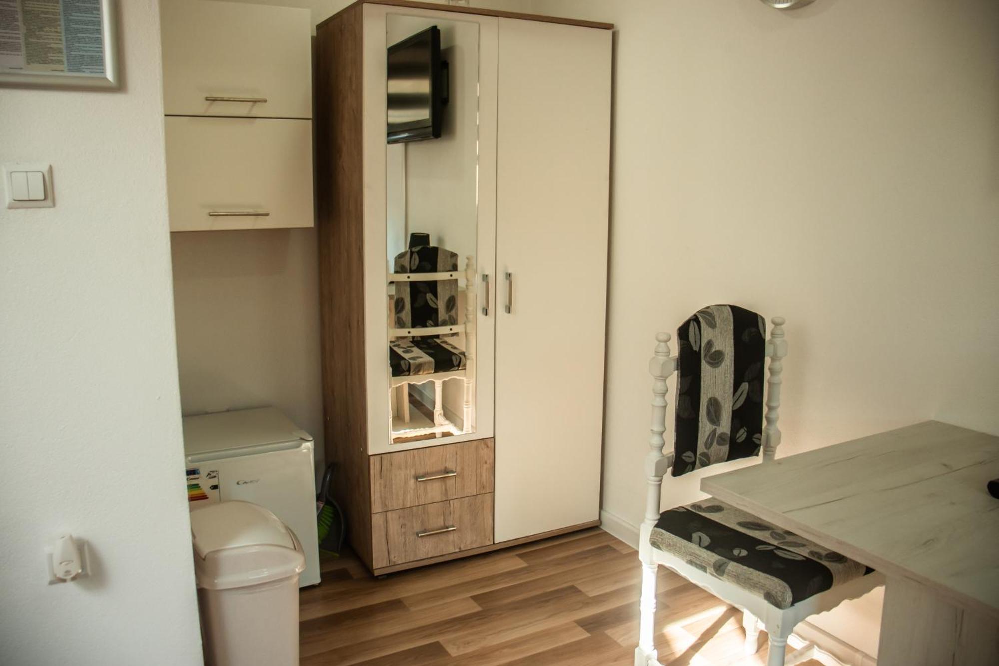 Apartments Basic Visoko Esterno foto